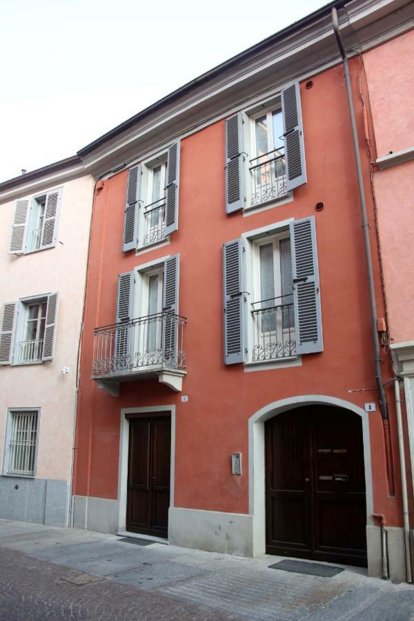 Trifulhouse Holiday Apartments Alba  Exterior foto